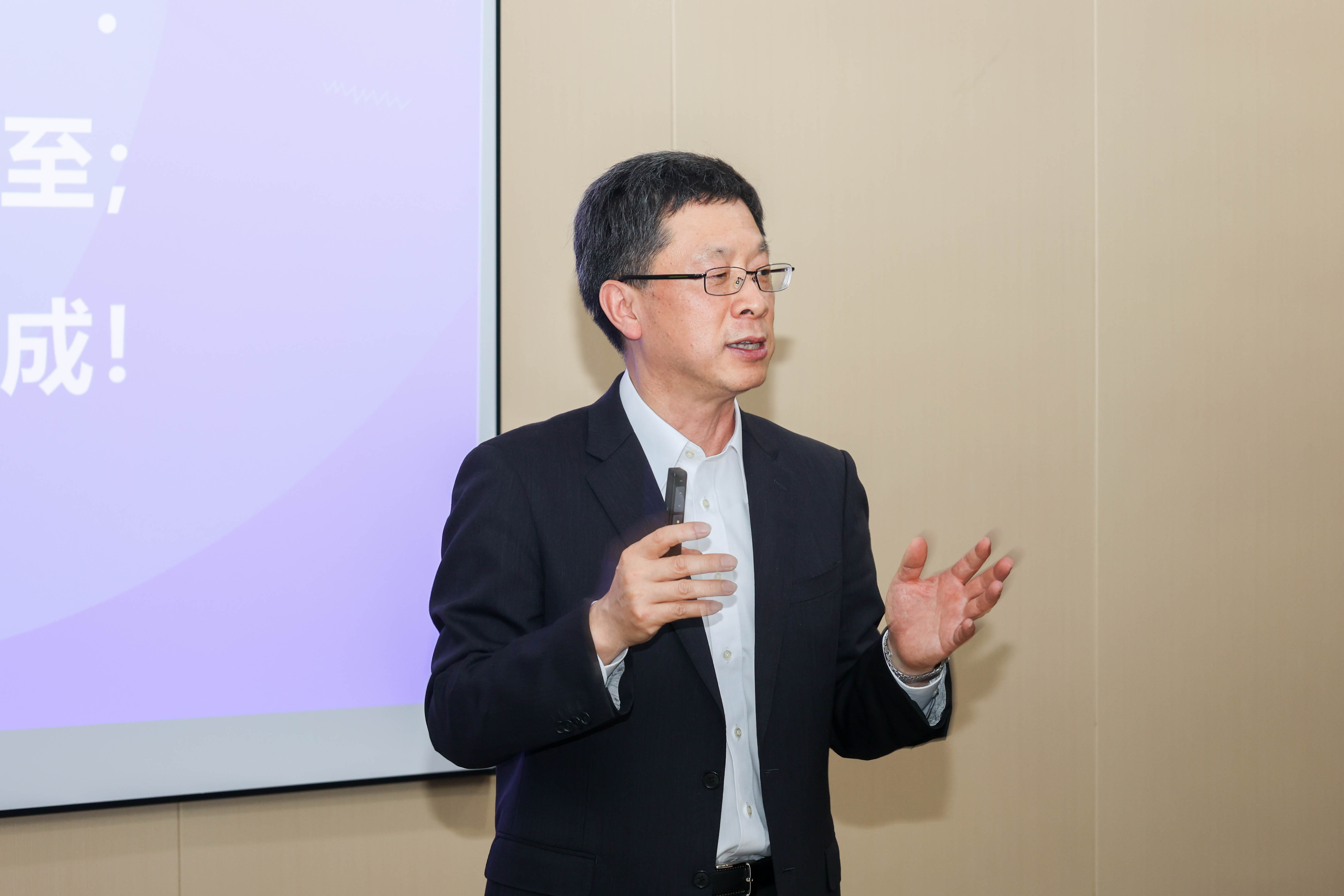 1681882512904743.jpg 211A6248.jpg