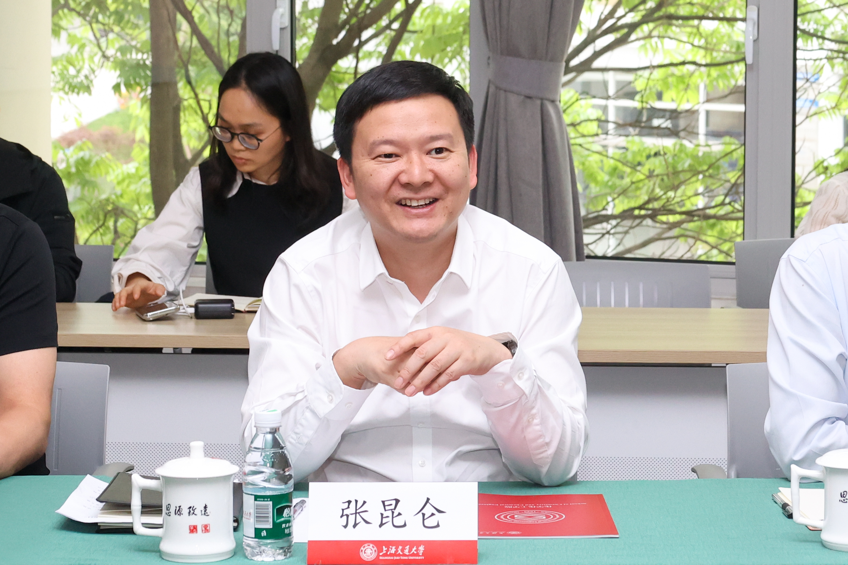 1745565684362404.jpg 211A8222.jpg